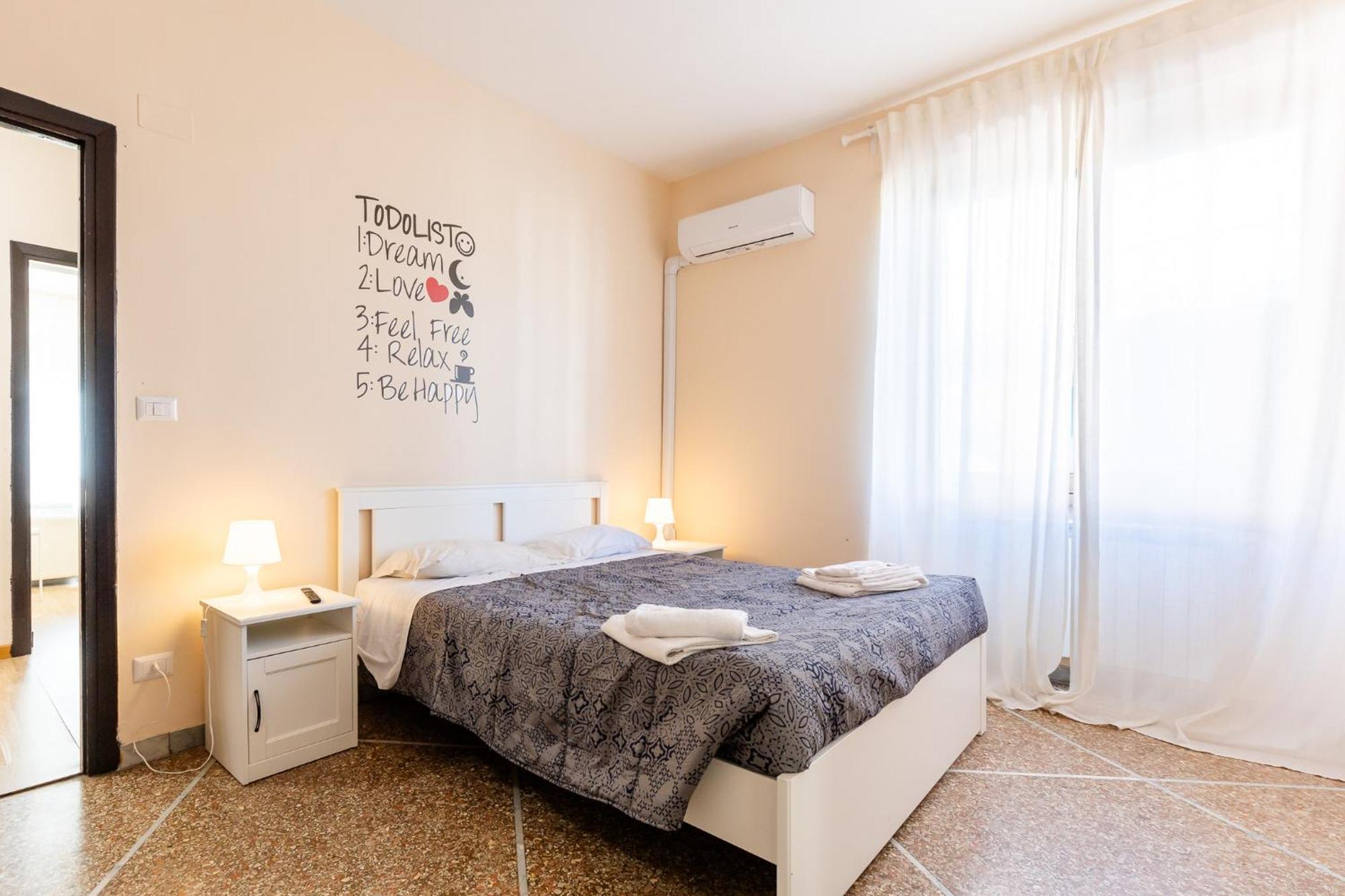 Da Leo Apartment Acilia